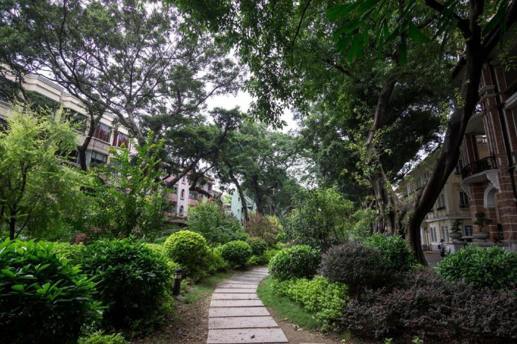 Lavande Hotel Guangzhou Shangxiajiu Pedestrian Street Hualin Temple Metro Station Eksteriør bilde