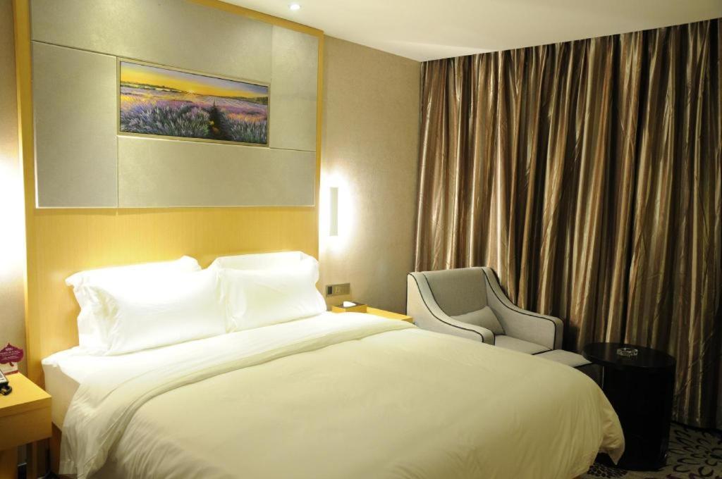 Lavande Hotel Guangzhou Shangxiajiu Pedestrian Street Hualin Temple Metro Station Eksteriør bilde