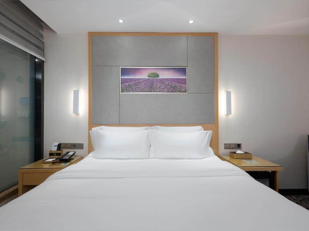 Lavande Hotel Guangzhou Shangxiajiu Pedestrian Street Hualin Temple Metro Station Eksteriør bilde