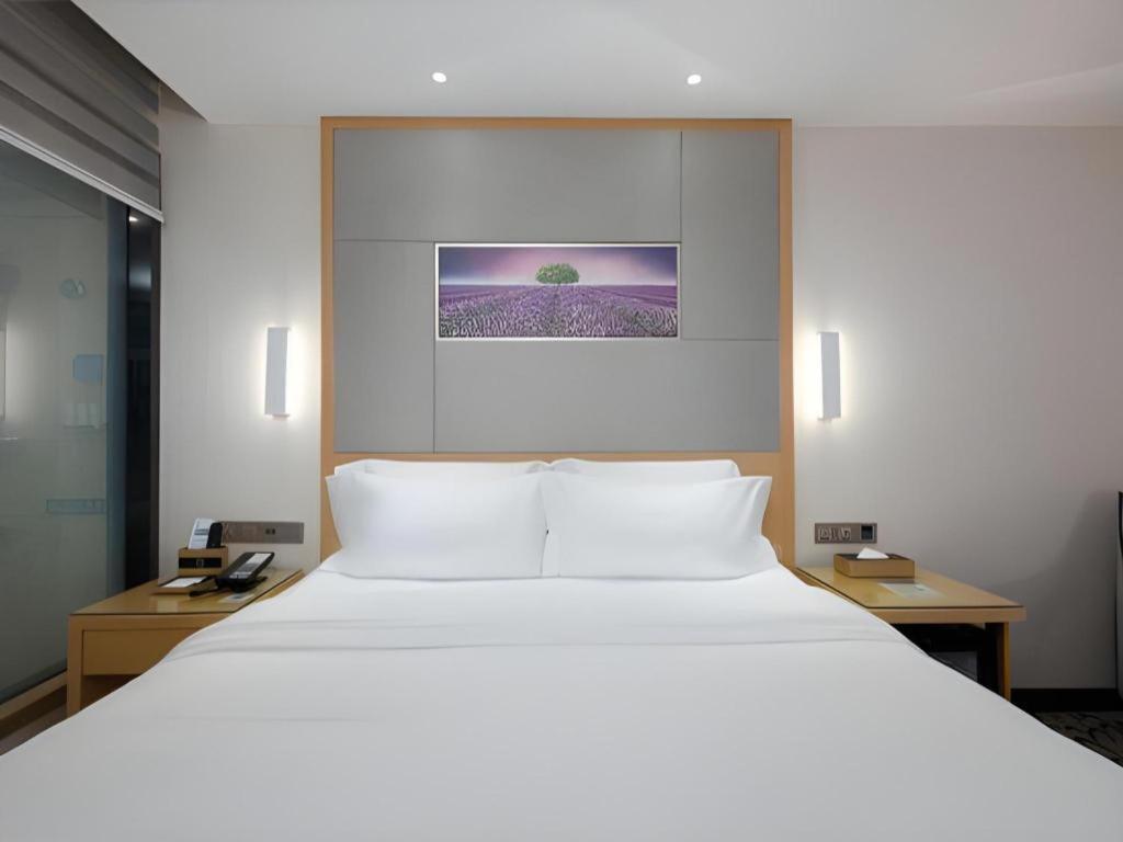 Lavande Hotel Guangzhou Shangxiajiu Pedestrian Street Hualin Temple Metro Station Eksteriør bilde