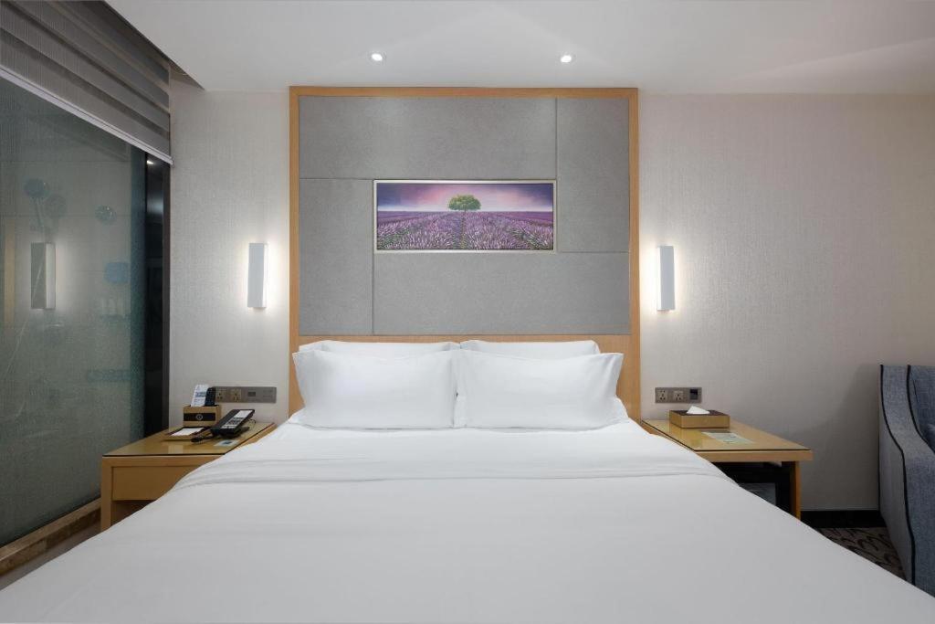 Lavande Hotel Guangzhou Shangxiajiu Pedestrian Street Hualin Temple Metro Station Eksteriør bilde