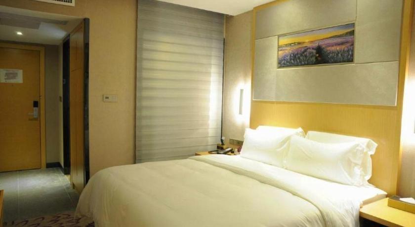 Lavande Hotel Guangzhou Shangxiajiu Pedestrian Street Hualin Temple Metro Station Eksteriør bilde